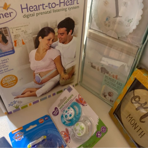 Nike Black and White Infant Onesie - Picture 16 of 16